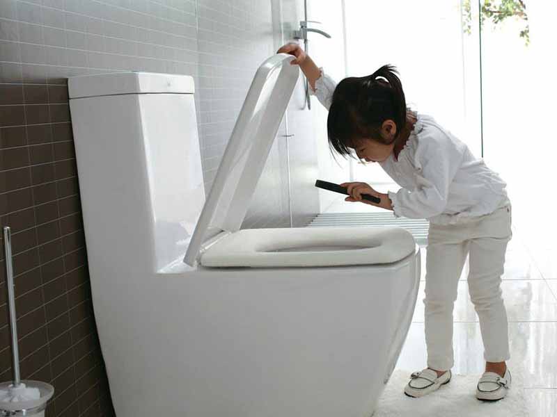 马桶底部漏水怎么办,马桶底部漏水如何处理,马桶底部漏水维修方法