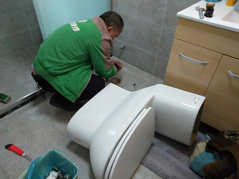 哪家郑州维修公司可以维修马桶，郑州厕所马桶坏了找谁修