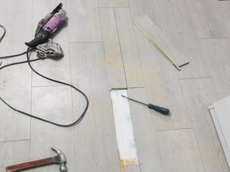 复合地板维修价格_复合地板修复方法_上门维修复合地板