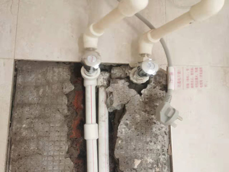 热水器管道漏水维修