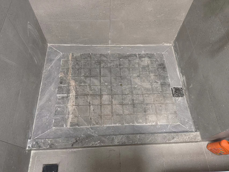 淋浴区防水贴砖案例