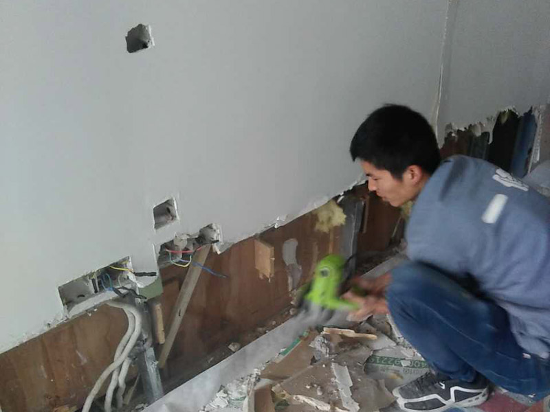 上海墙面粉刷多少钱一平，上海墙面粉刷怎么预防开裂的问题