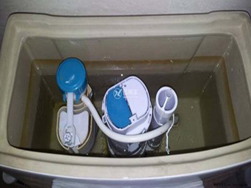 水箱漏水怎么处理,水箱漏水补救方法,水箱漏水维修技巧