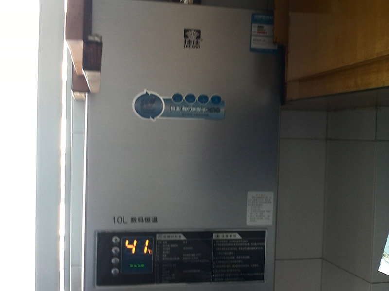 杭州热水器漏水哪个好,杭州热水器漏水的安装费怎么算