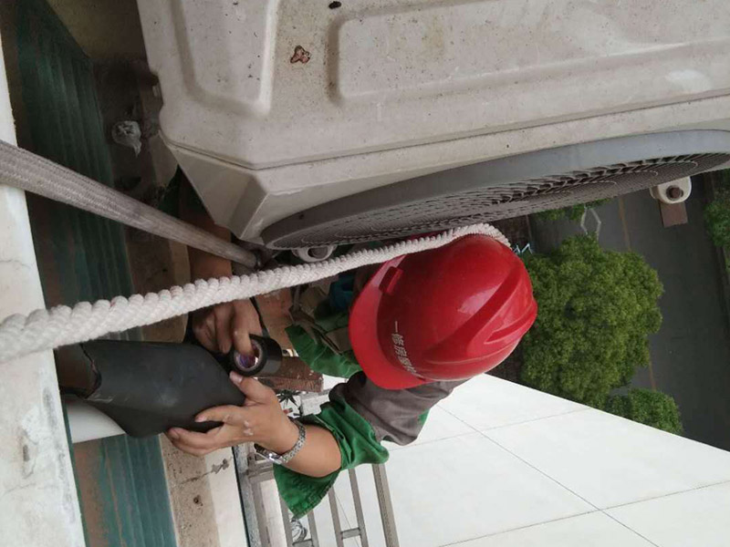 高层飘窗防水补漏_飘窗漏水维修怎么做_飘窗防水施工该找谁负责