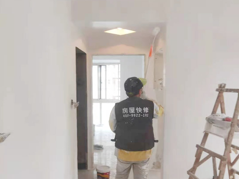 重庆维修乳胶漆墙面公司告诉你，施工后还需要做哪些步骤延长墙面寿命