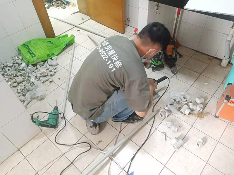 重庆漏水24小时维修电话哪里找，如果找不到怎么办？