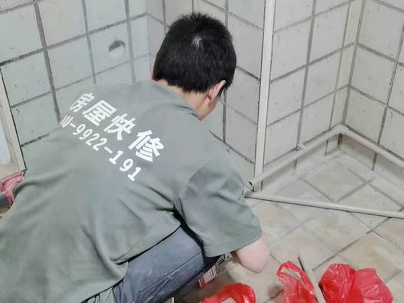 北京家庭装修水电走天还是走地好，听听专业水电工的建议