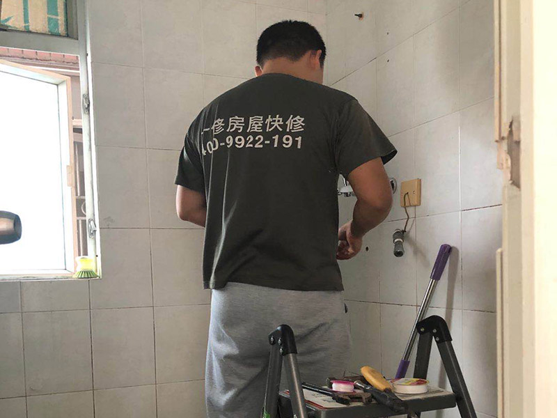 郑州旧房改造装修卫生间-郑州老房子翻新厨卫防水施工做法