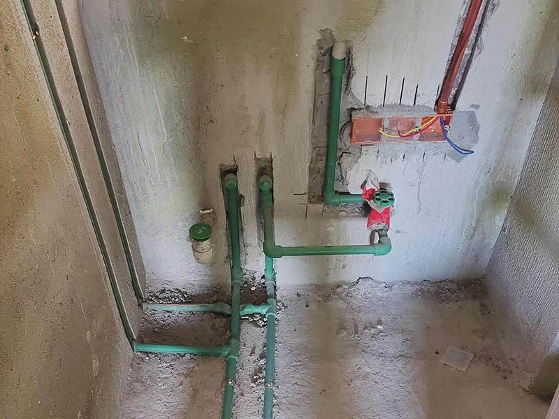 卫生间管道开槽安装