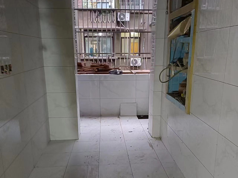 厨房墙面瓷砖翻新