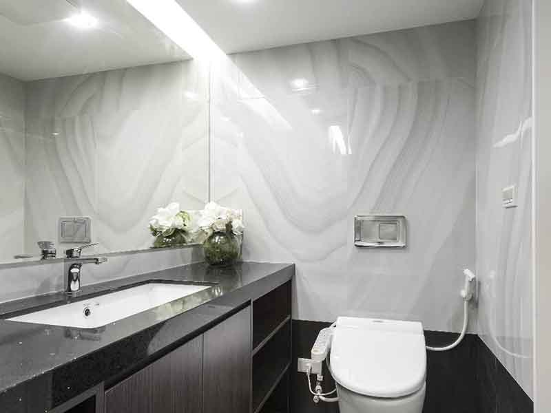 中山市五桂山理工浴室墙砖装修-瓷砖切割