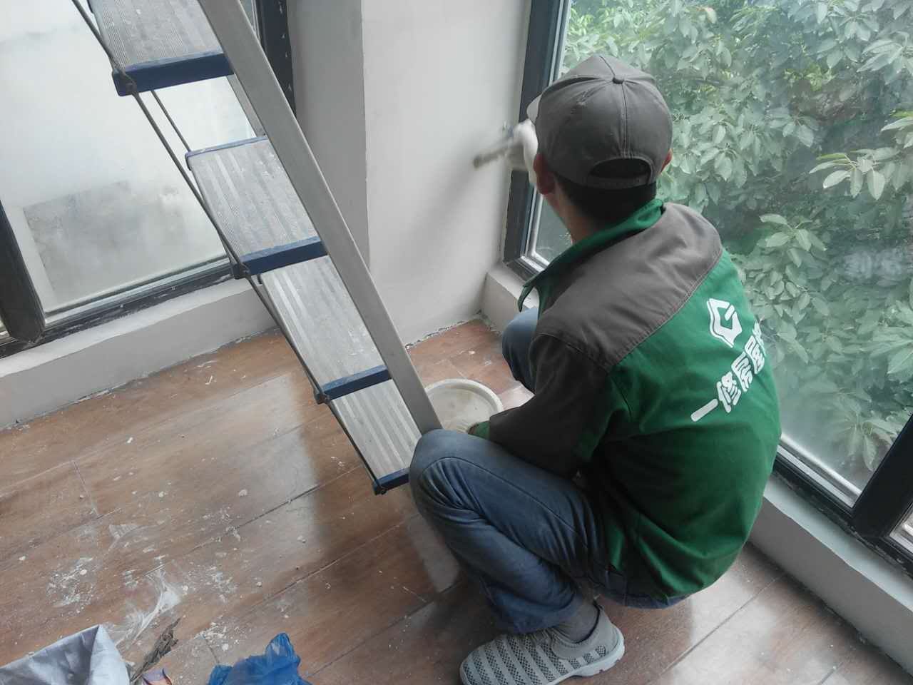 阳台装修翻新